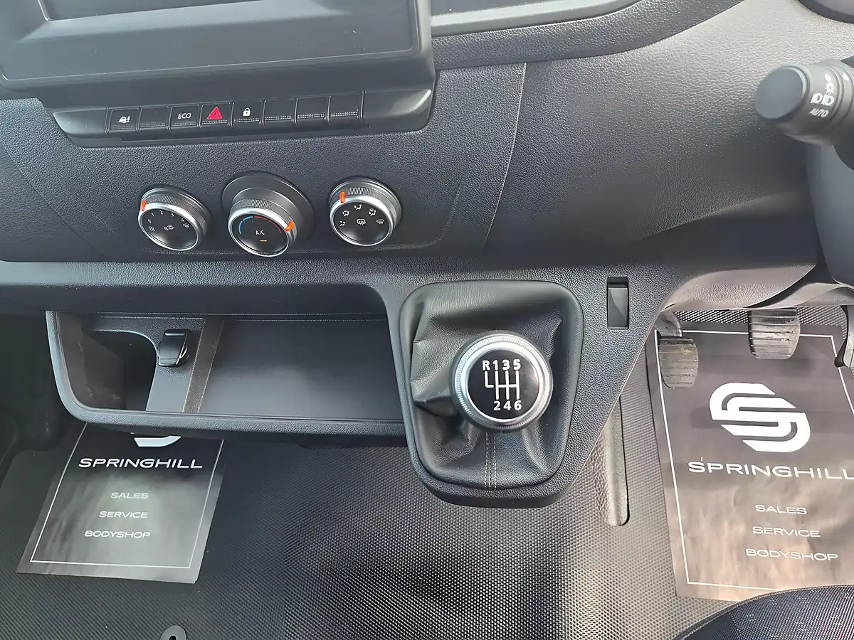 Used 2021 Vauxhall Movano Edition White - Interior and Exterior details 18