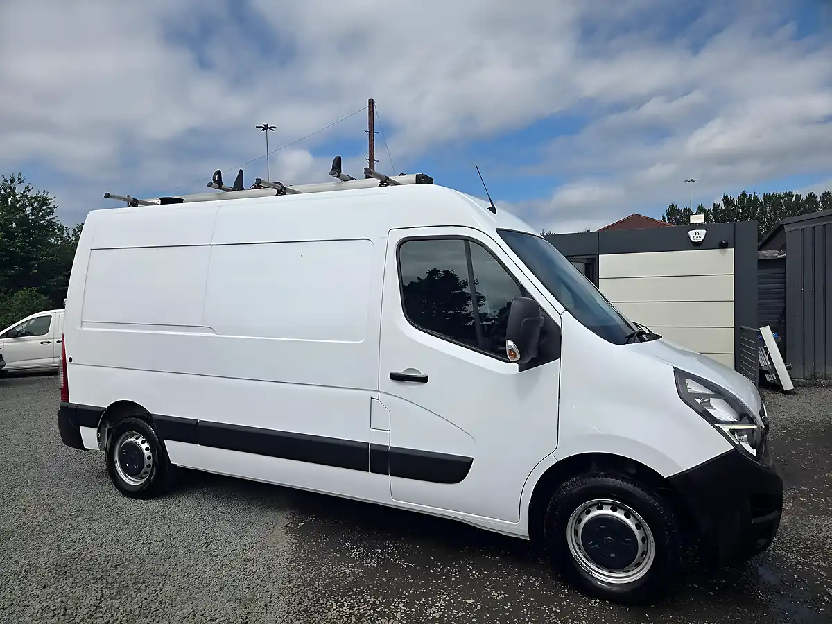 Used 2021 Vauxhall Movano Edition White - Interior and Exterior details 2