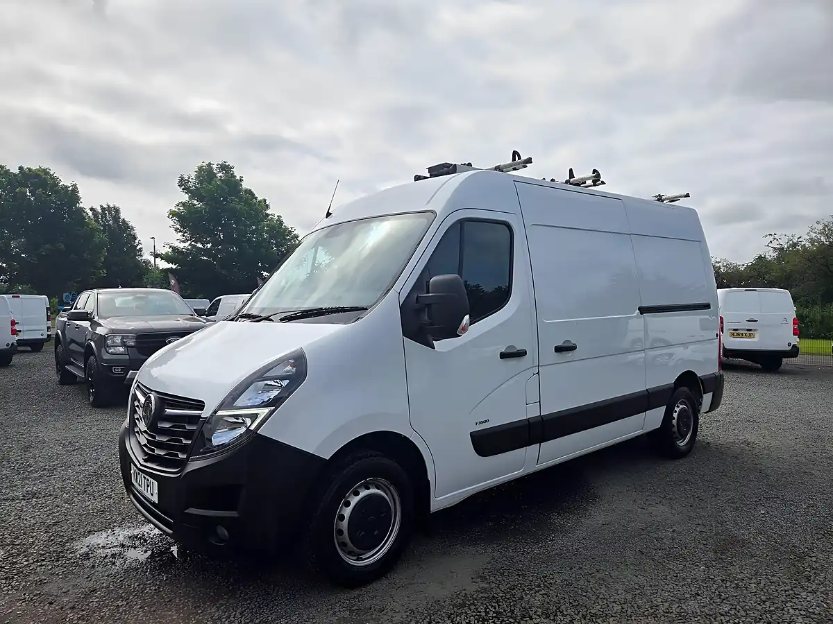 Used 2021 Vauxhall Movano Edition White - Interior and Exterior details 6