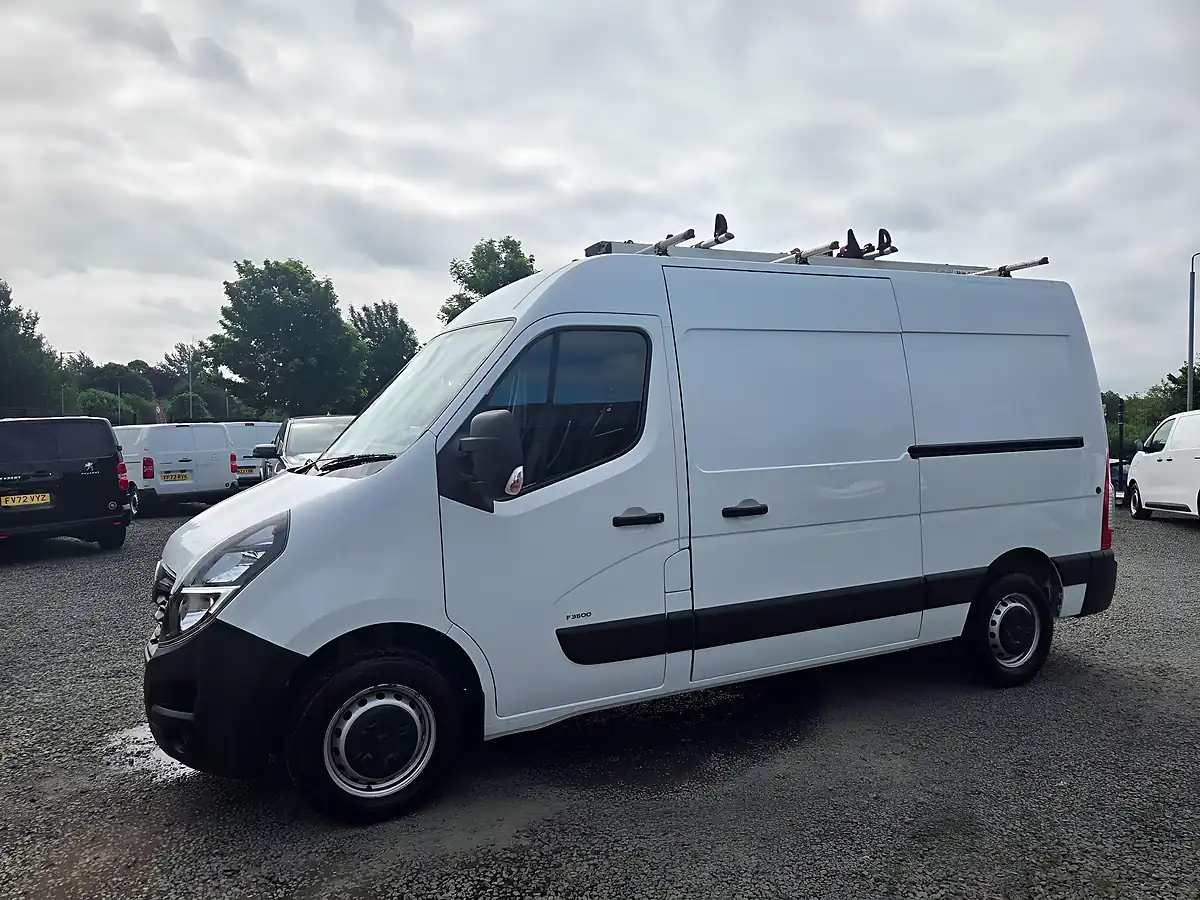 Used 2021 Vauxhall Movano Edition White - Interior and Exterior details 7