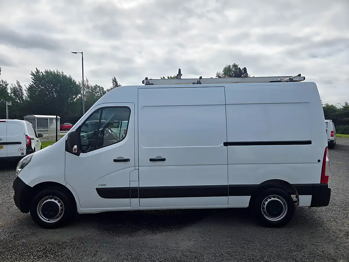 Used 2021 Vauxhall Movano Edition White - Interior and Exterior details 8