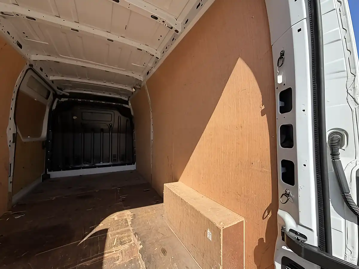 Used 2021 Vauxhall Movano Edition White - Interior and Exterior details 11