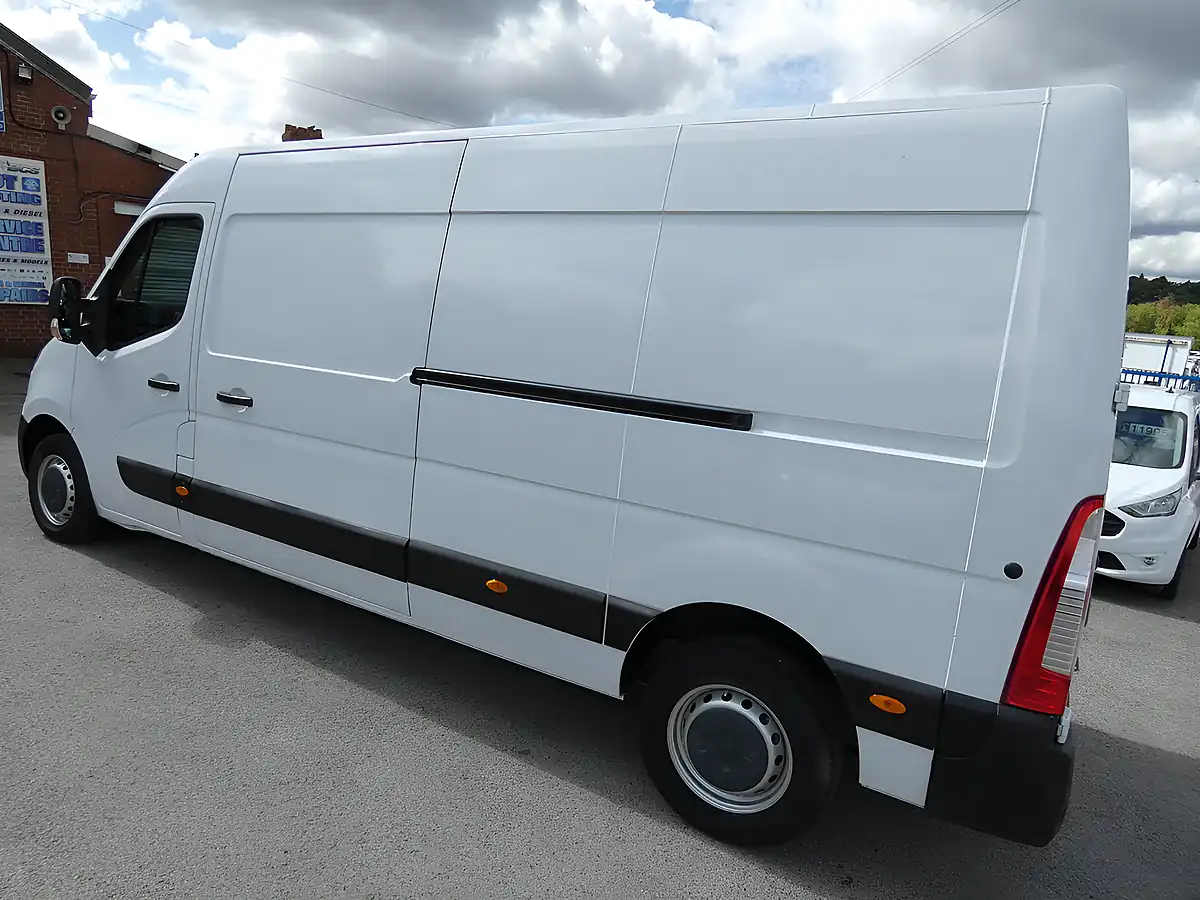 Used 2021 Vauxhall Movano Edition White - Interior and Exterior details 5