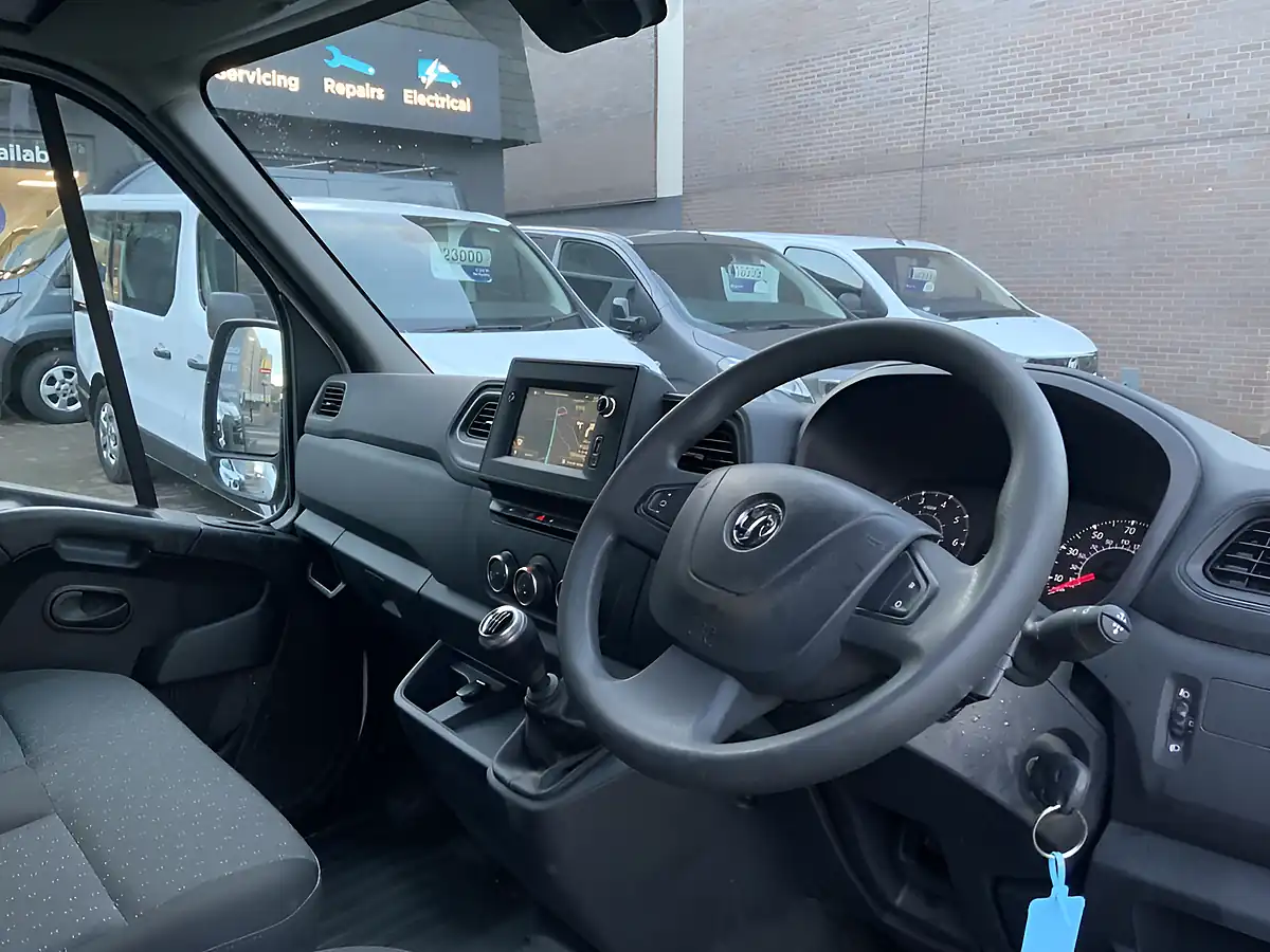 Used 2021 Vauxhall Movano Edition White - Interior and Exterior details 13