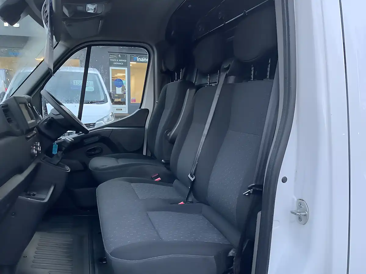 Used 2021 Vauxhall Movano Edition White - Interior and Exterior details 15