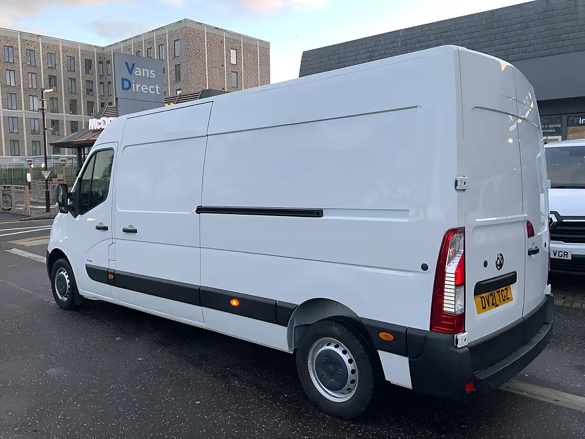 Used 2021 Vauxhall Movano Edition White - Interior and Exterior details 6