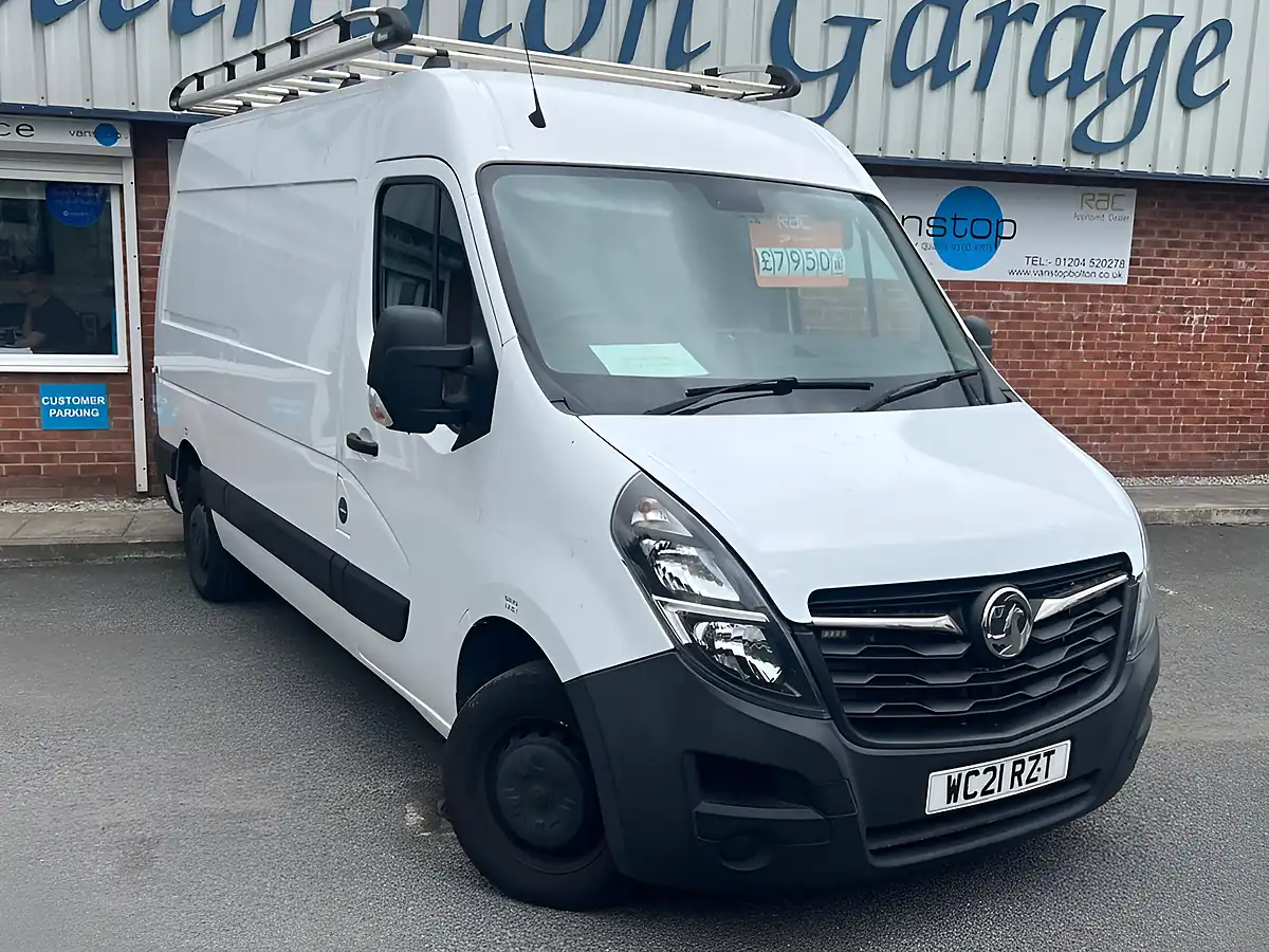 Used 2021 Vauxhall Movano Edition White - Front View