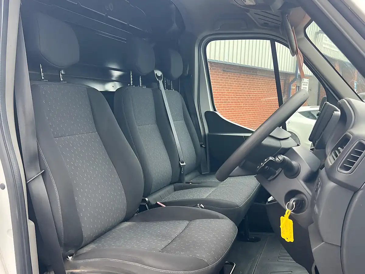 Used 2021 Vauxhall Movano Edition White - Interior and Exterior details 7