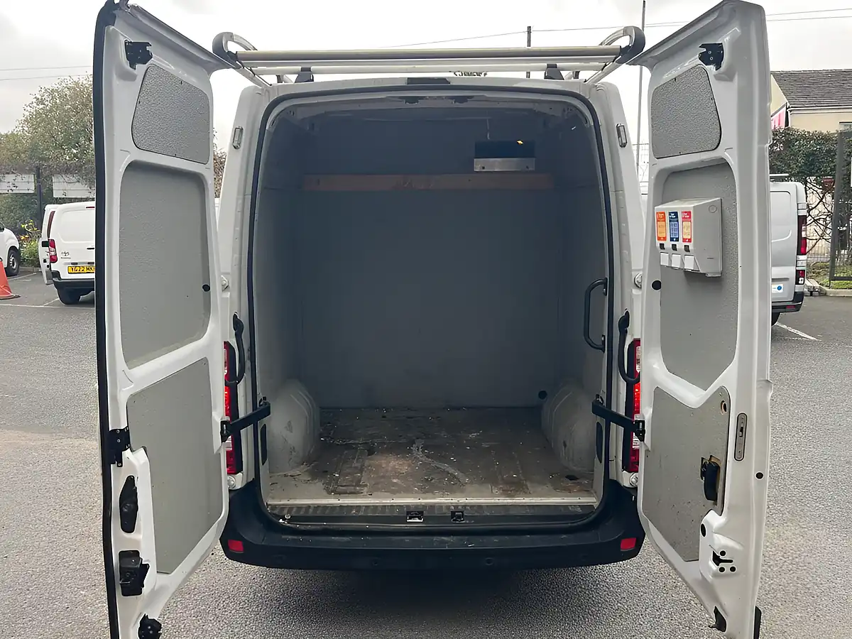 Used 2021 Vauxhall Movano Edition White - Interior and Exterior details 9