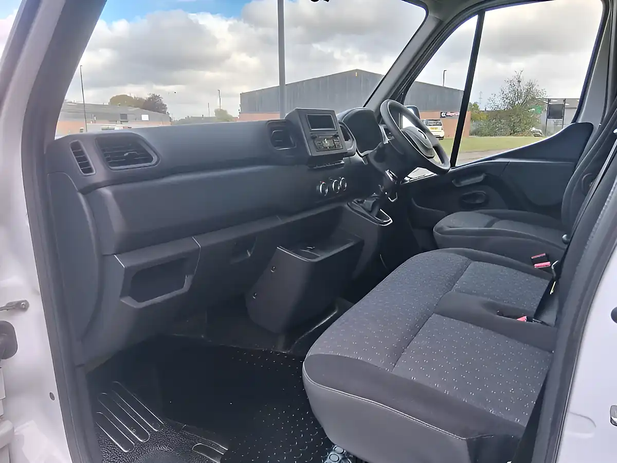 Used 2021 Vauxhall Movano Edition White - Interior and Exterior details 11