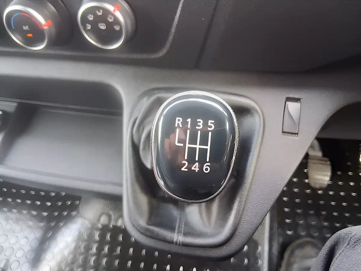 Used 2021 Vauxhall Movano Edition White - Interior and Exterior details 17