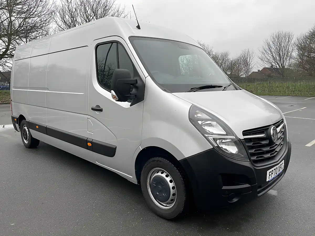 Used 2021 Vauxhall Movano F3500 Silver - Interior and Exterior details 5