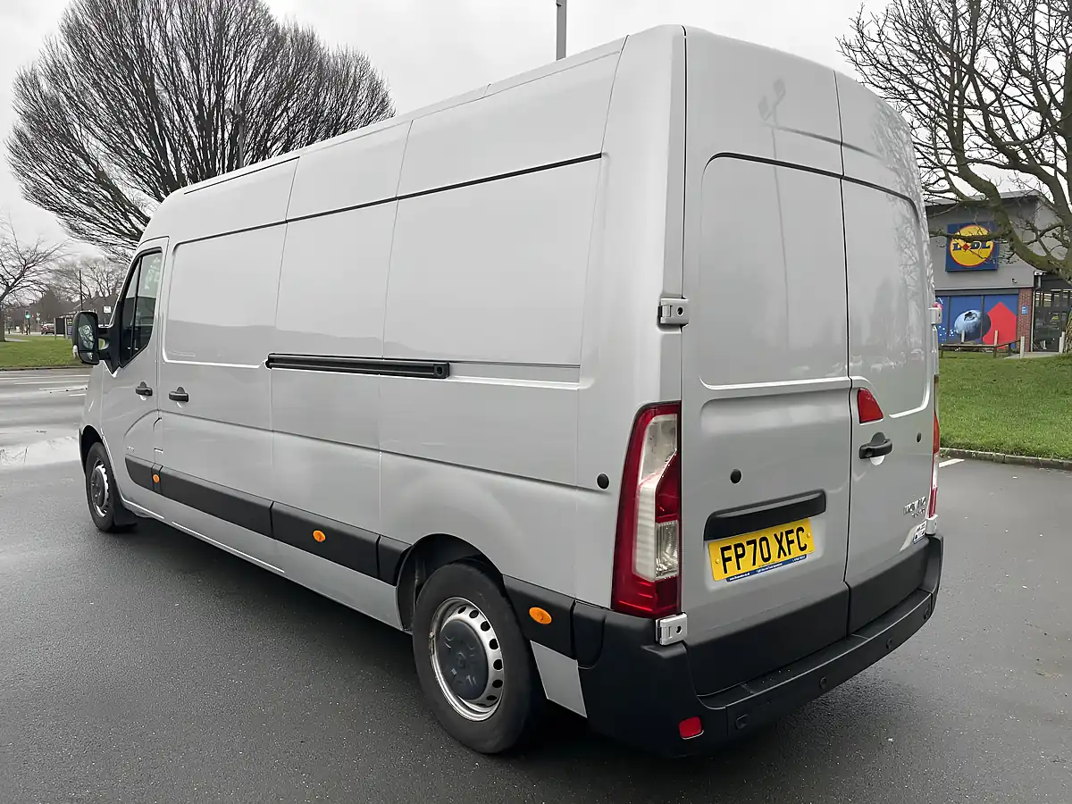 Used 2021 Vauxhall Movano F3500 Silver - Interior and Exterior details 8