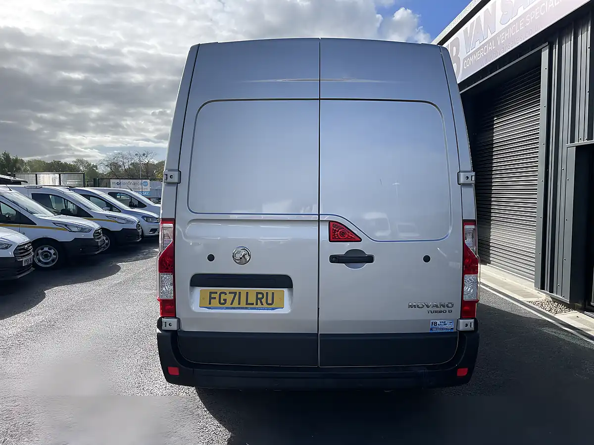Used 2021 Vauxhall Movano F3500 Workshop Van Silver - Interior and Exterior details 6