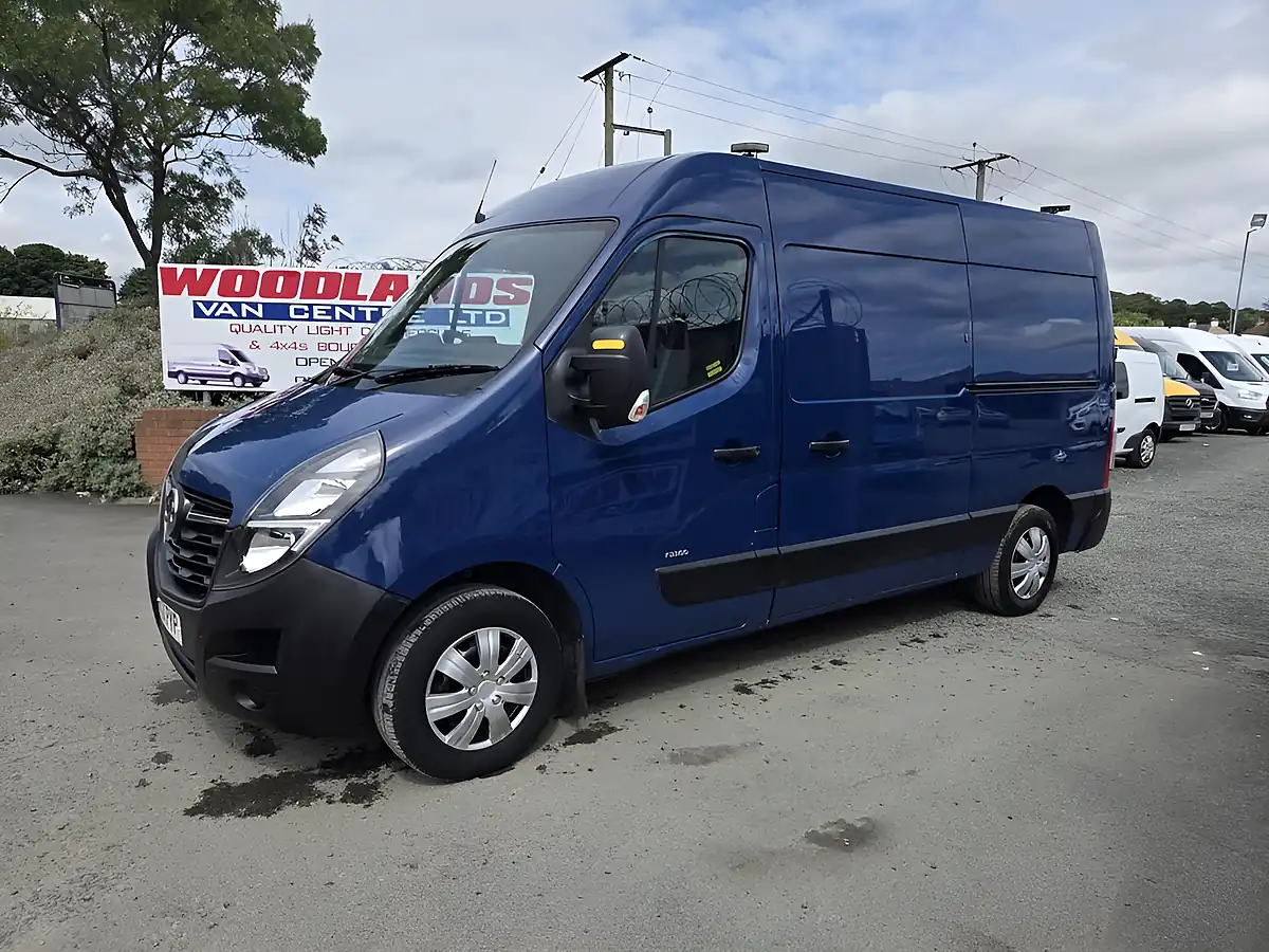 Used 2021 Vauxhall Movano L2H2 F3500 Blue - Interior and Exterior details 4