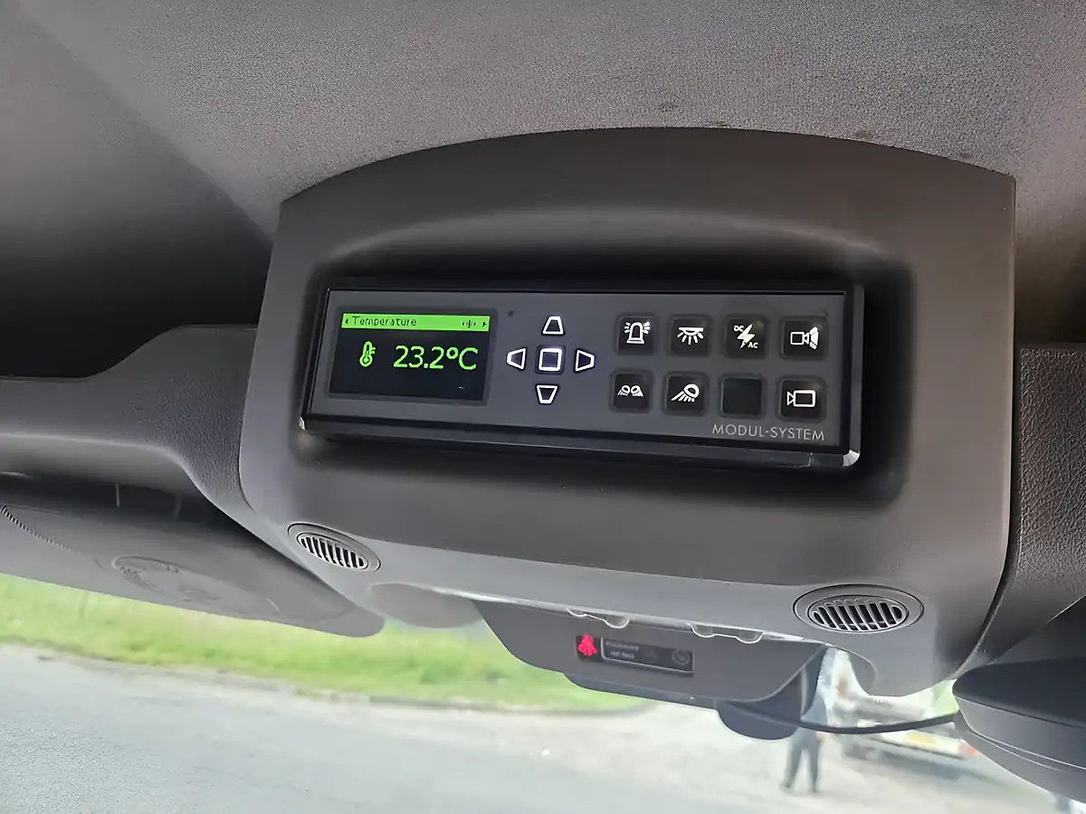 Used 2021 Vauxhall Movano Work Van Blue - Interior and Exterior details 12