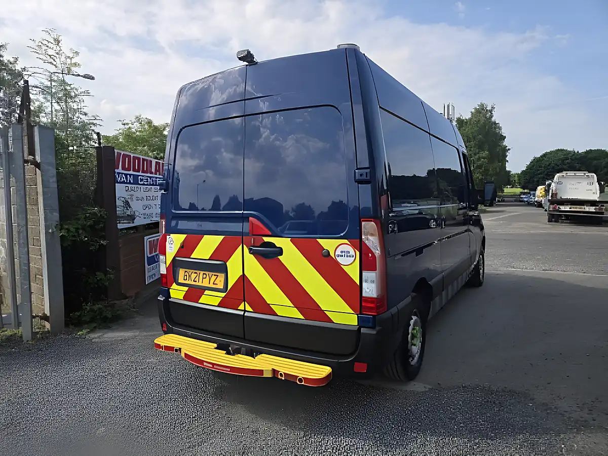Used 2021 Vauxhall Movano Work Van Blue - Interior and Exterior details 5