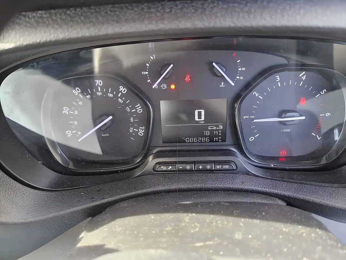 Used 2021 Vauxhall Vivaro 2700 Dynamic H1 White - Interior and Exterior details 13