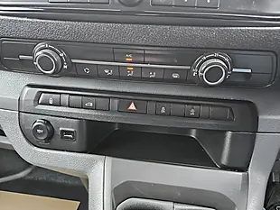 Used 2021 Vauxhall Vivaro 2700 Edition L1H1 White - Interior and Exterior details 16