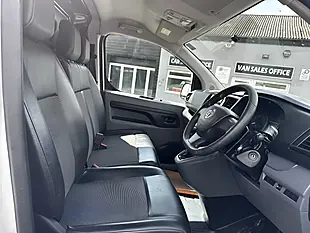 Used 2021 Vauxhall Vivaro 2700 Edition L1H1 White - Interior and Exterior details 5