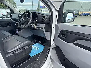 Used 2021 Vauxhall Vivaro 2900 Dynamic L2H1 White - Interior and Exterior details 13