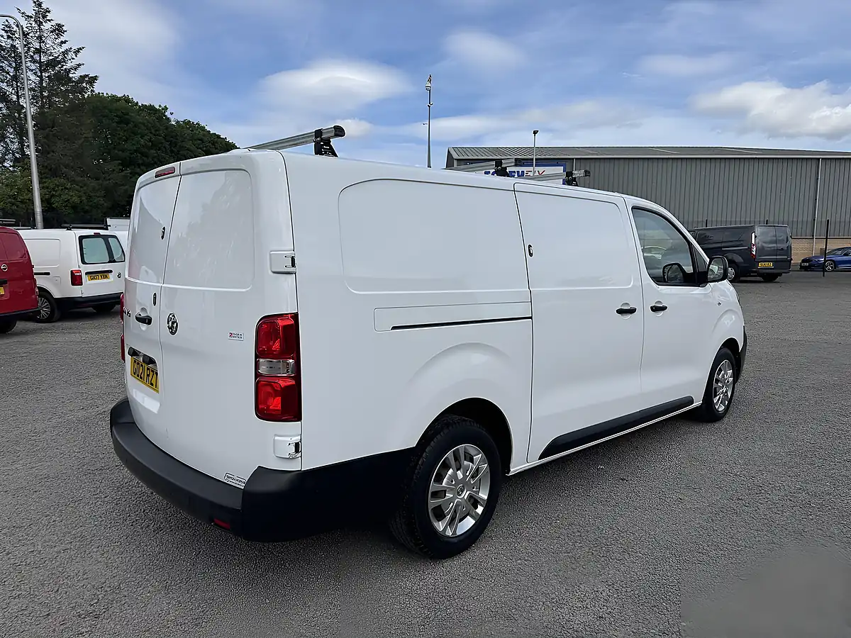Used 2021 Vauxhall Vivaro 2900 Dynamic L2H1 White - Interior and Exterior details 6