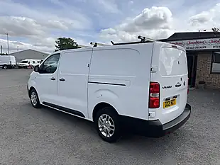 Used 2021 Vauxhall Vivaro 2900 Dynamic L2H1 White - Interior and Exterior details 8