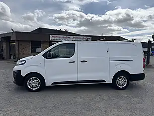 Used 2021 Vauxhall Vivaro 2900 Dynamic L2H1 White - Interior and Exterior details 9