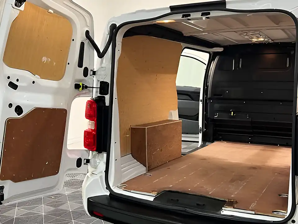 Used 2021 Vauxhall Vivaro 2900 Sportive White - Interior and Exterior details 14