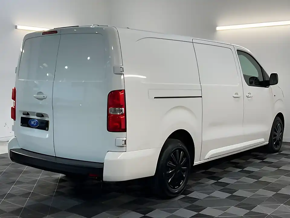 Used 2021 Vauxhall Vivaro 2900 Sportive White - Interior and Exterior details 3