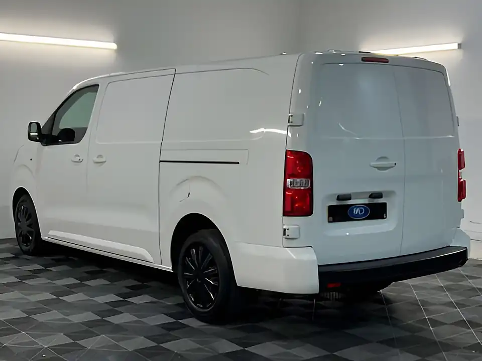 Used 2021 Vauxhall Vivaro 2900 Sportive White - Interior and Exterior details 7