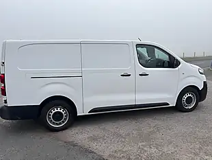 Used 2021 Vauxhall Vivaro Dynamic White - Interior and Exterior details 3
