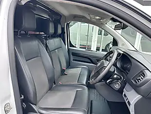 Used 2021 Vauxhall Vivaro Dynamic White - Interior and Exterior details 11