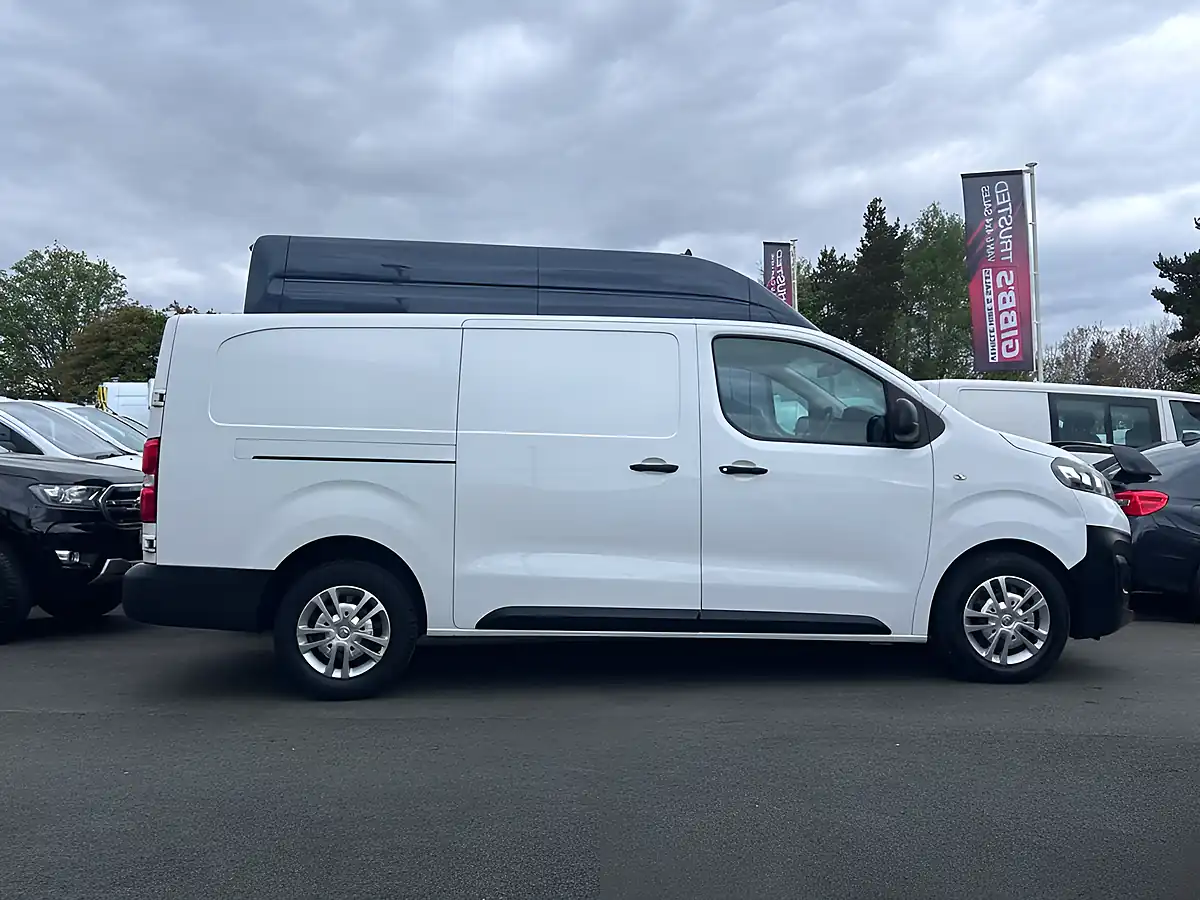 Used 2021 Vauxhall Vivaro Dynamic White - Interior and Exterior details 2