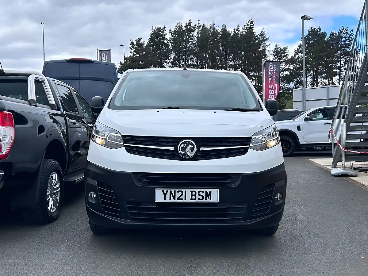 Used 2021 Vauxhall Vivaro Dynamic White - Interior and Exterior details 9