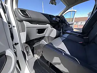 Used 2021 Vauxhall Vivaro Dynamic White - Interior and Exterior details 17
