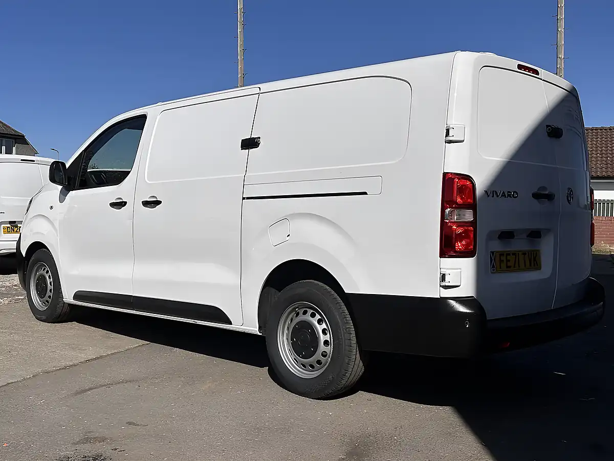 Used 2021 Vauxhall Vivaro Dynamic White - Interior and Exterior details 7