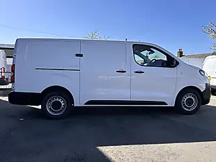 Used 2021 Vauxhall Vivaro Dynamic White - Interior and Exterior details 9