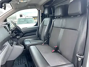 Used 2021 Vauxhall Vivaro Dynamic White - Interior and Exterior details 11