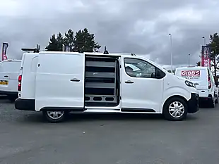 Used 2021 Vauxhall Vivaro Dynamic White - Interior and Exterior details 13