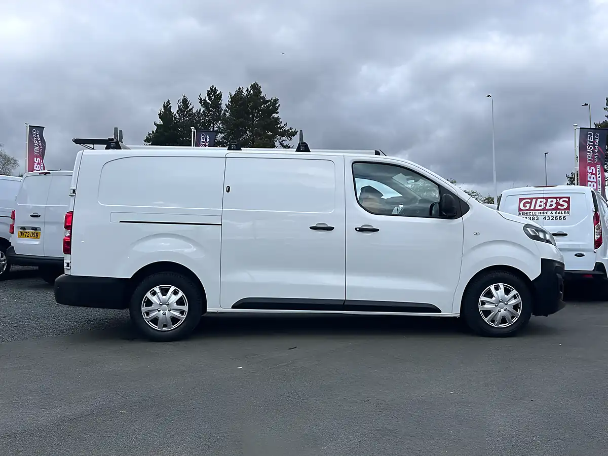 Used 2021 Vauxhall Vivaro Dynamic White - Interior and Exterior details 2