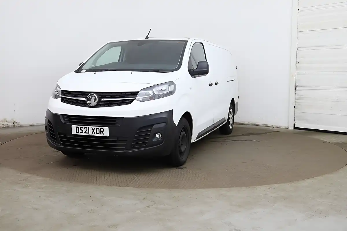 Used 2021 Vauxhall Vivaro Dynamic White - Interior and Exterior details 3