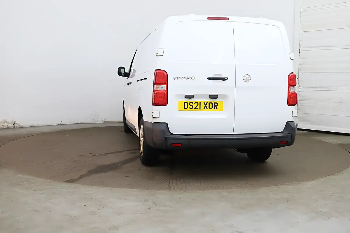 Used 2021 Vauxhall Vivaro Dynamic White - Interior and Exterior details 4