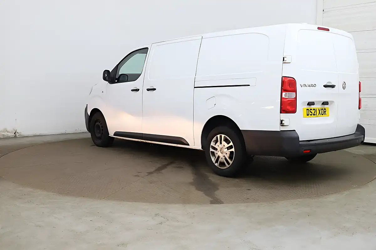 Used 2021 Vauxhall Vivaro Dynamic White - Interior and Exterior details 5