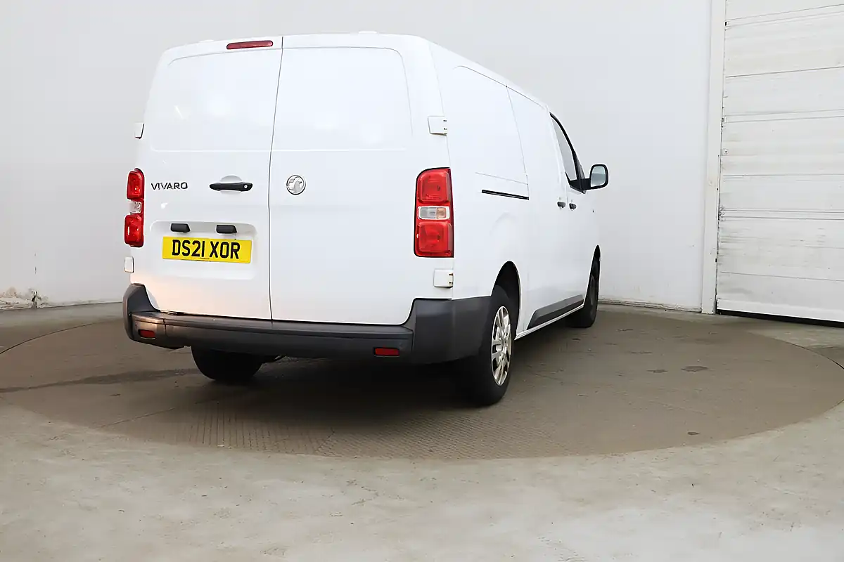 Used 2021 Vauxhall Vivaro Dynamic White - Interior and Exterior details 6