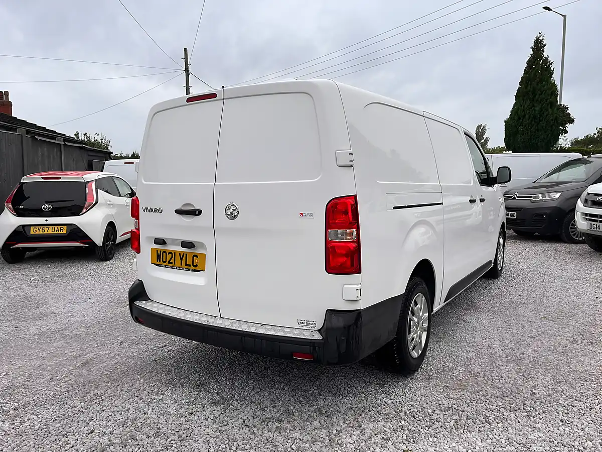 Used 2021 Vauxhall Vivaro Dynamic White - Interior and Exterior details 11