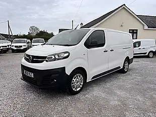 Used 2021 Vauxhall Vivaro Dynamic White - Interior and Exterior details 5