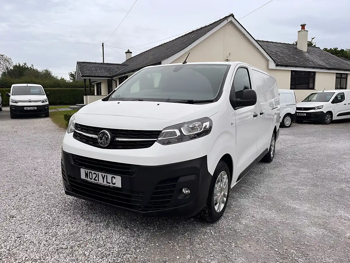 Used 2021 Vauxhall Vivaro Dynamic White - Interior and Exterior details 6