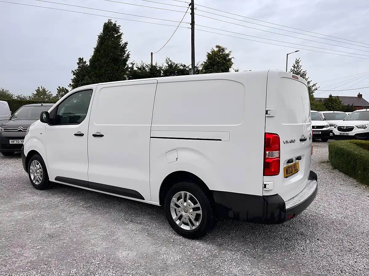 Used 2021 Vauxhall Vivaro Dynamic White - Interior and Exterior details 8