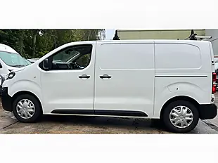 Used 2021 Vauxhall Vivaro Dynamic White - Interior and Exterior details 11